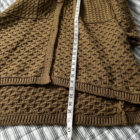 Aran Crafts Olive Wool Sweater Size Large - Picture 10 of 12
